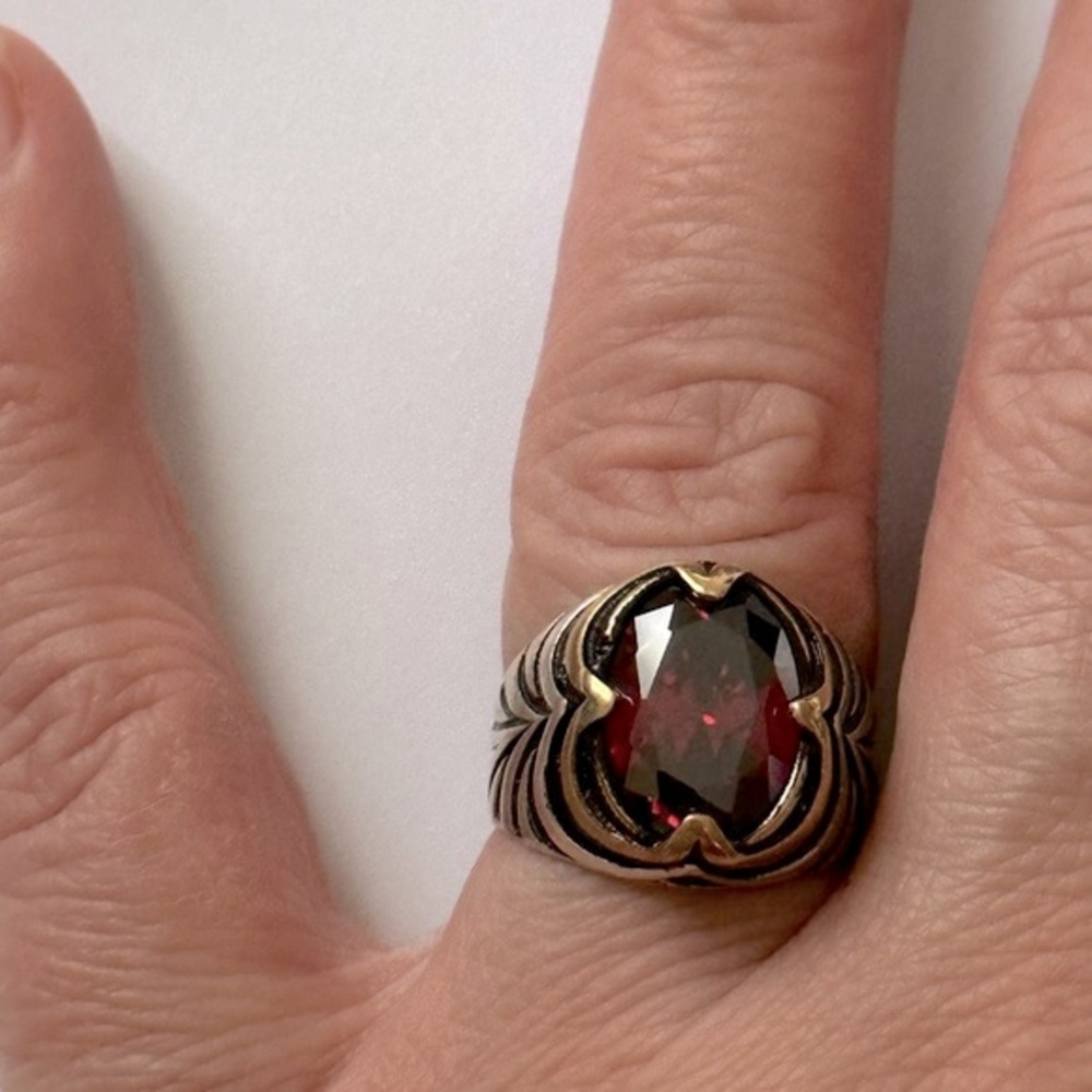 925 Silver stunning red ring size 9.25 unisex - Picture 5 of 7